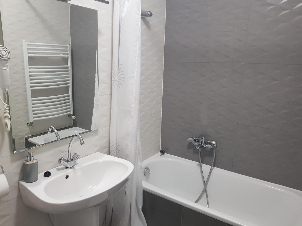 Zoli Apartmanok-Adri Kölcsey 32 Hajdúszoboszló Kültér fotó